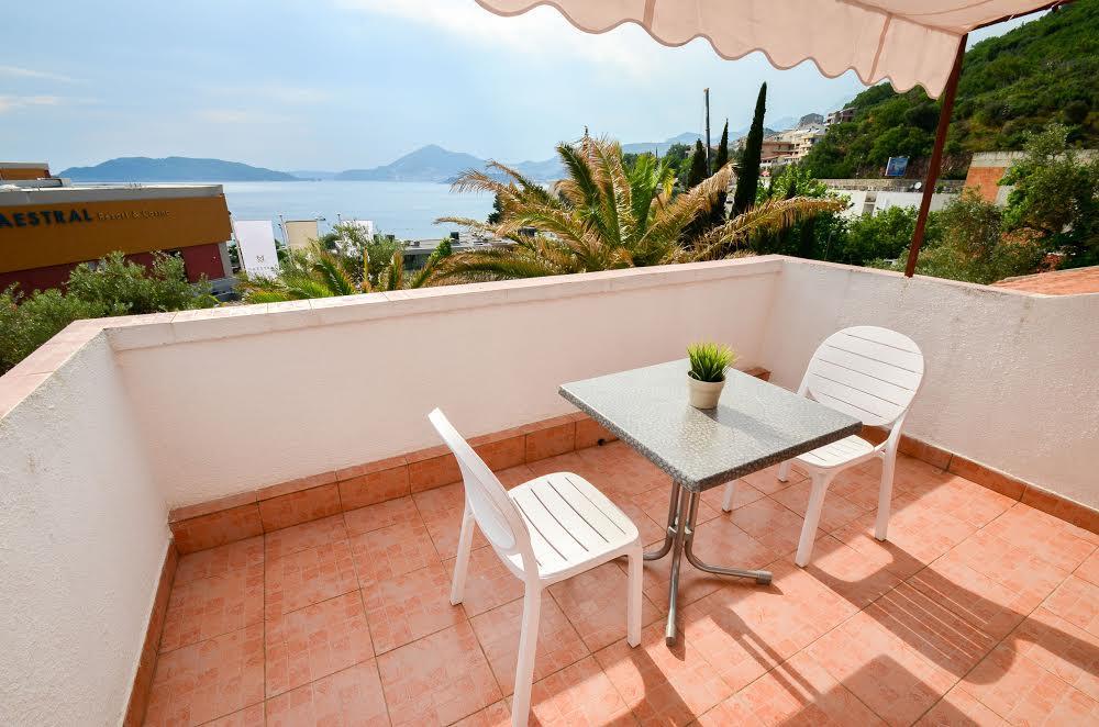 Milan'S Apartments Sveti Stefan Exterior photo